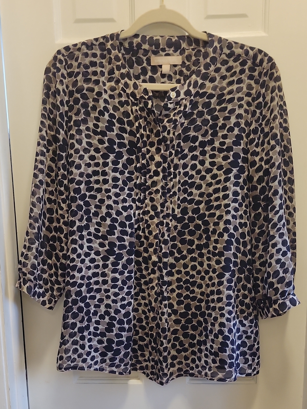 Banana Republic Womens Navy and Cream Printed Blouse